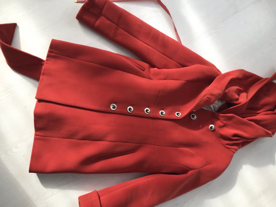 Пальто коралове тепле