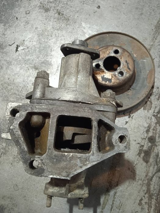 Продам помпа ВАЗ 2101-2107