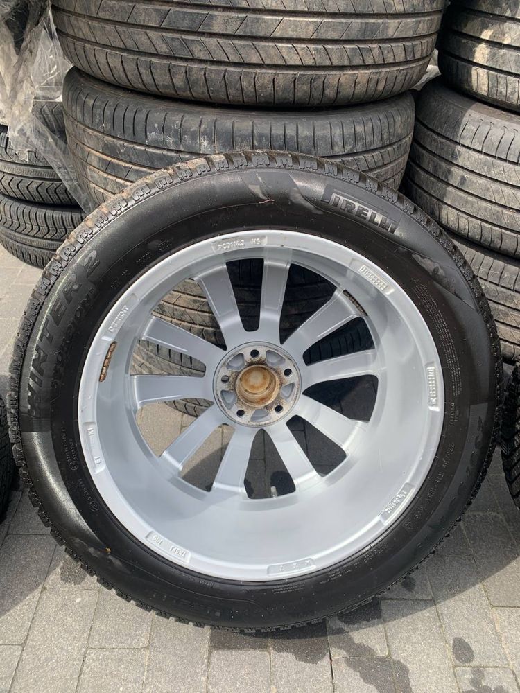 Комплект коліс шини диски 235/55/R19 PIRELLI до