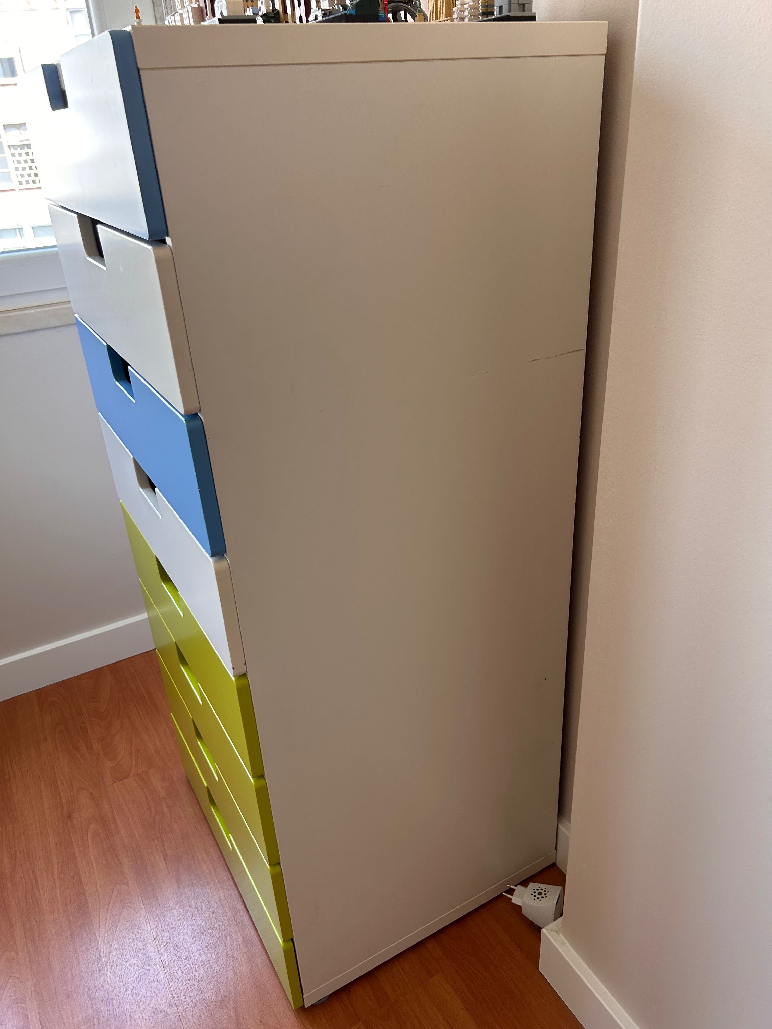 Cómoda Ikea Smastad / Platsa