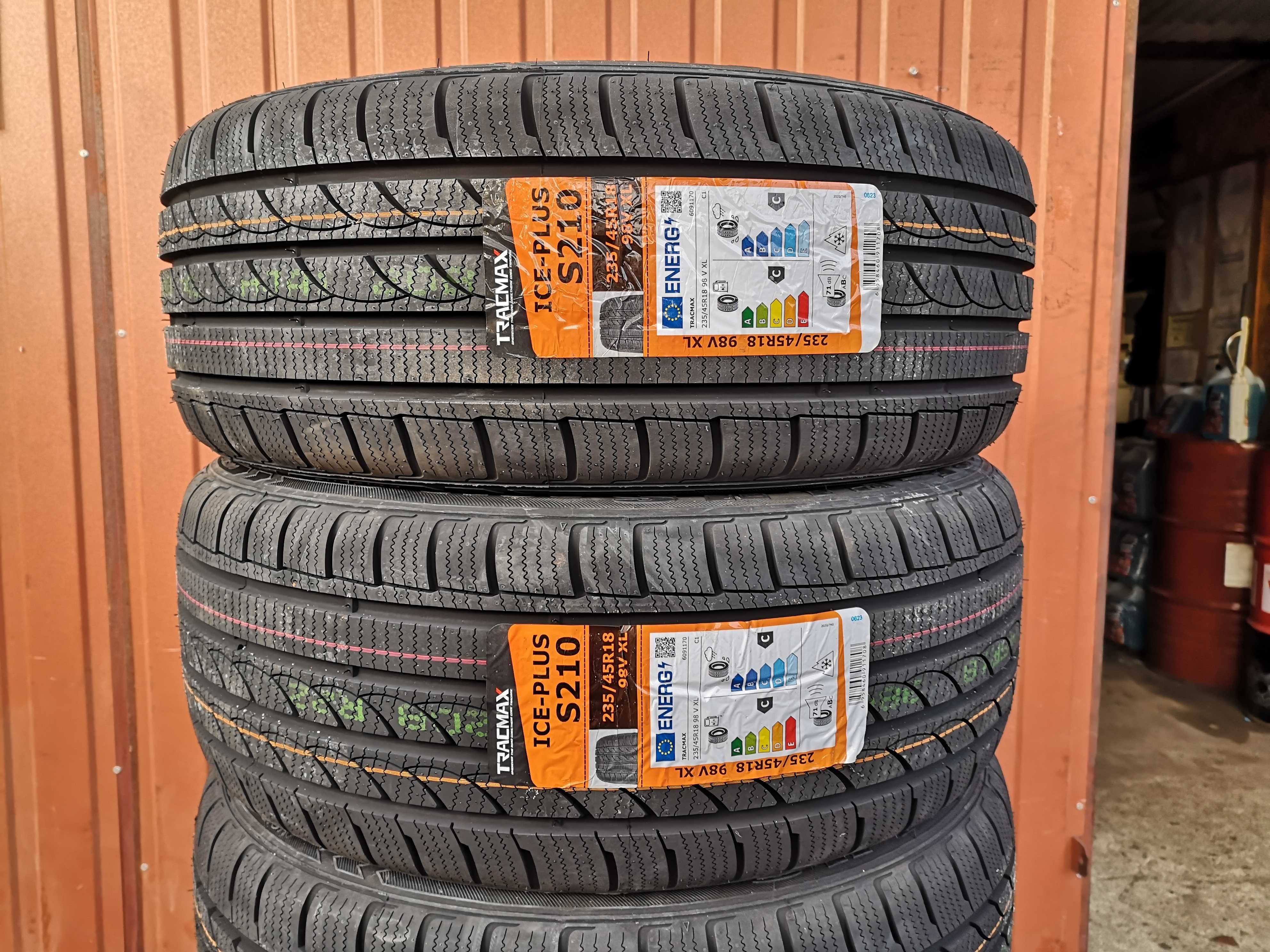 235/45 R18 98V XL - Tracmax Ice-Plus S210 (3 sztuki) NOWE