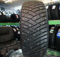 продам шины Зимние шины GoodYear Ultra Grip Ice Arctic 215/60/17