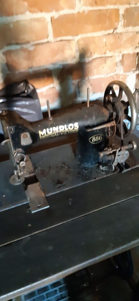 Maszyna do szycia Mundlos