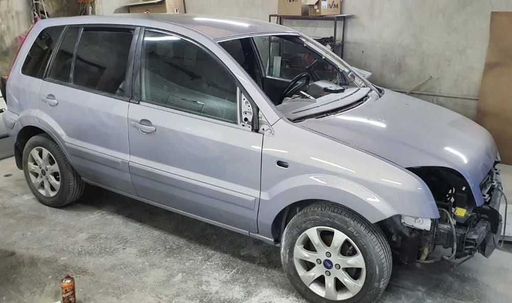 Ford Fusion/передня четверть лонжерони двері двигун КПП пластик салону