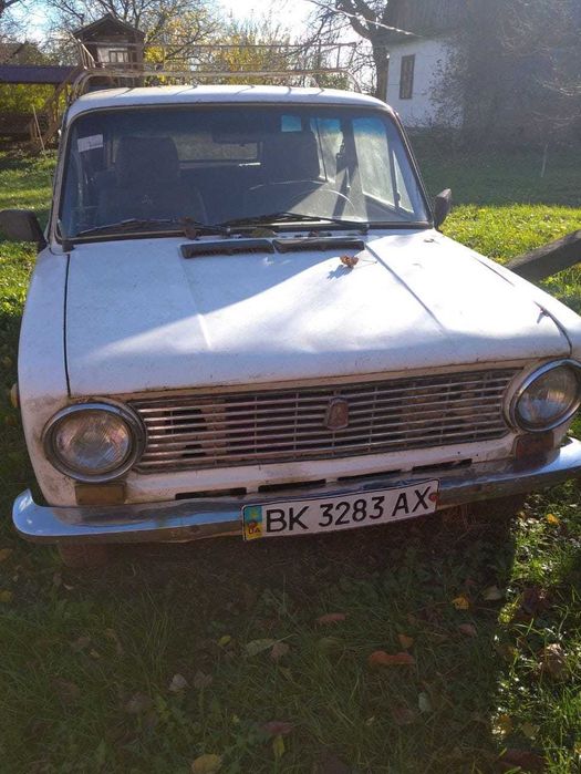 Автомобіль ВАЗ 2102