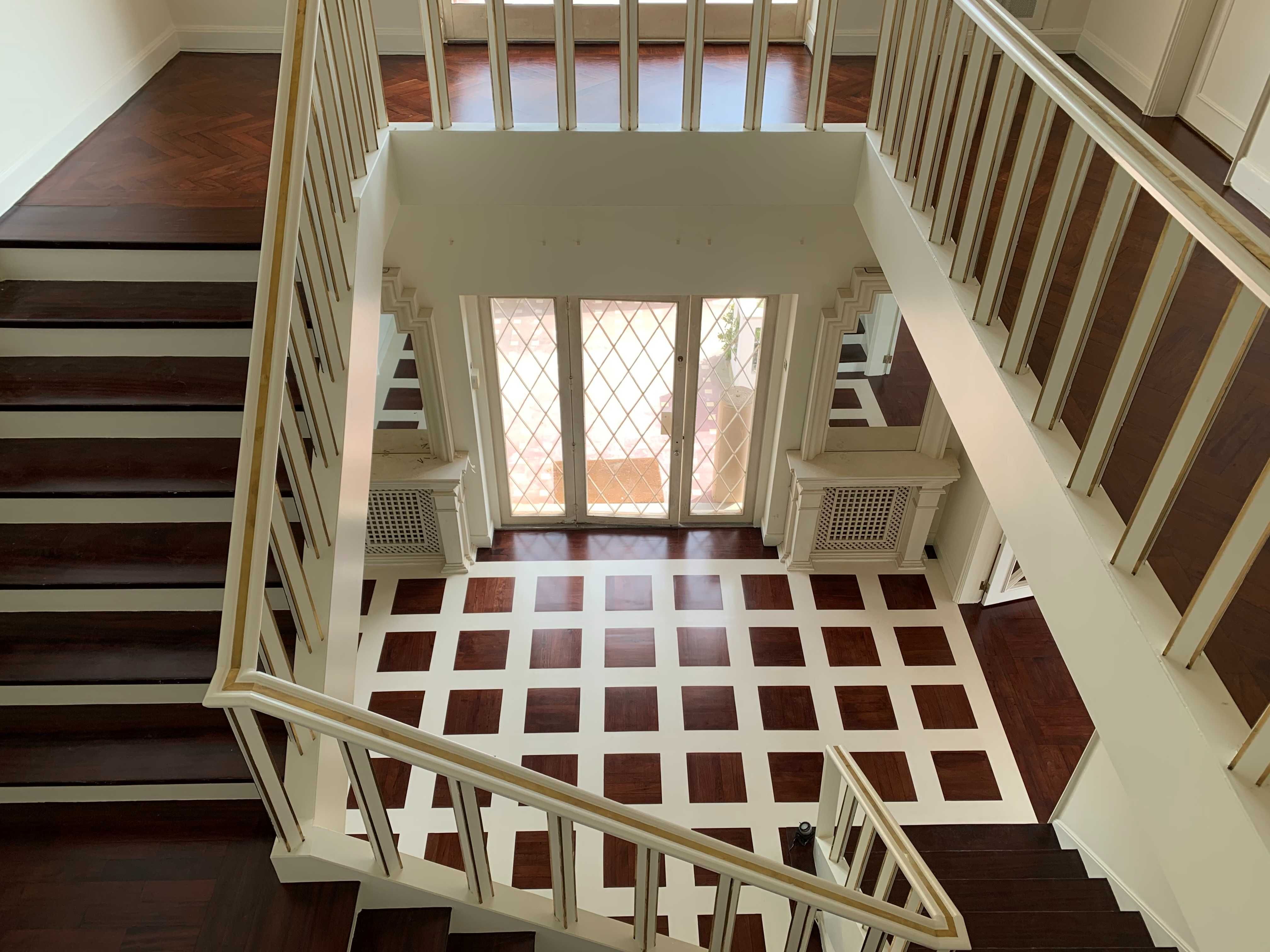 Renovamos o Seu Chão, Valorizamos o Seu Espaço!