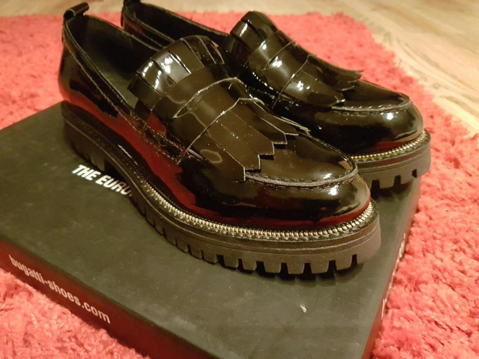 Półbuty Bugatti rozmiar 37