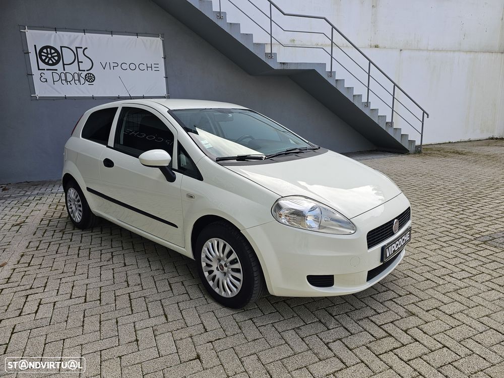 FIAT PUNTO VAN 1.3CDTI 75CV - Imaculado