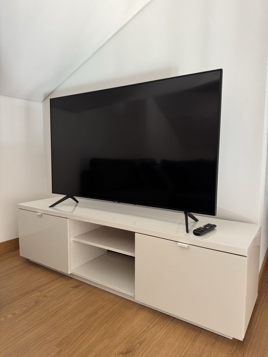 Móvel de TV branco - impecável