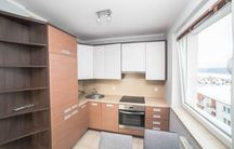 Do wynajęcia mieszkanie z klimatyzacją (2 pokoje, balkon, parking, TV)
