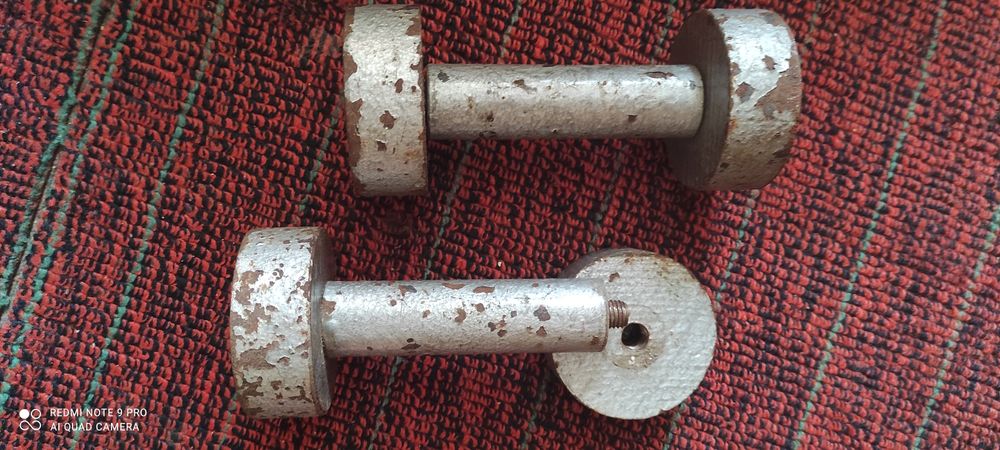 Гантели по 2,3,6 кг гири по 16 кг