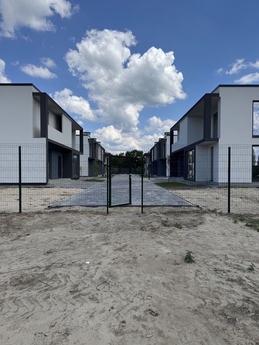 Продаж дуплекса Вишеньки Приозерна