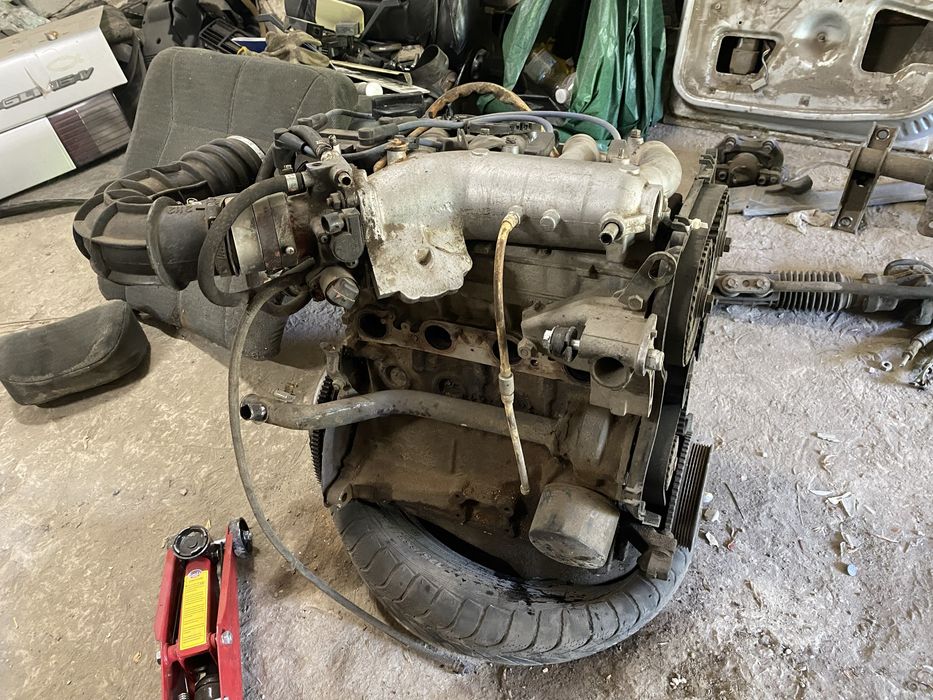 Двигун ваз2110 1.5 16