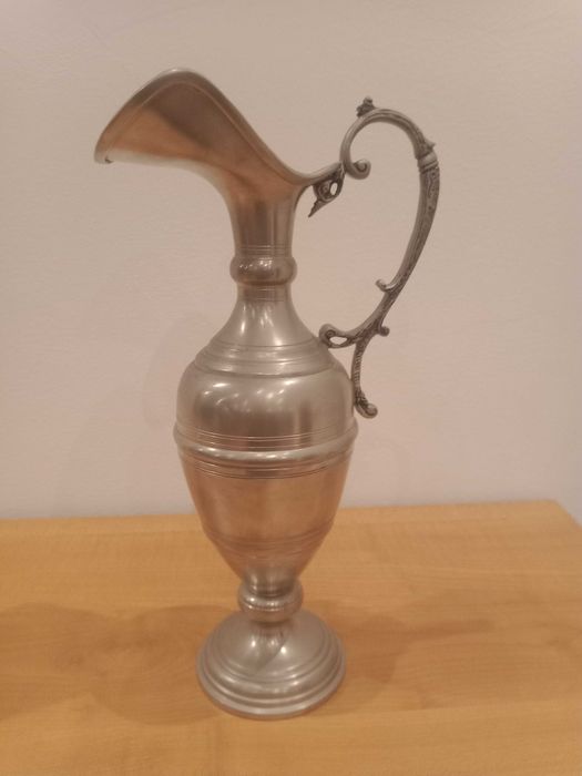 Jarra em Estanho puro - Decorativa