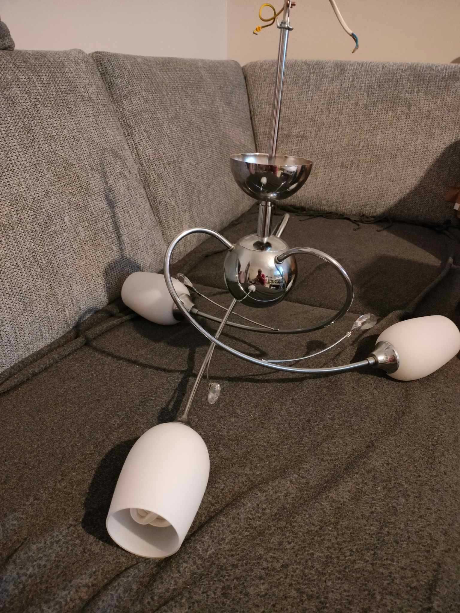 Lampa z kryształkami