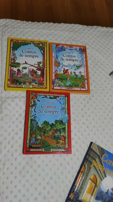 Livros diversos para criança