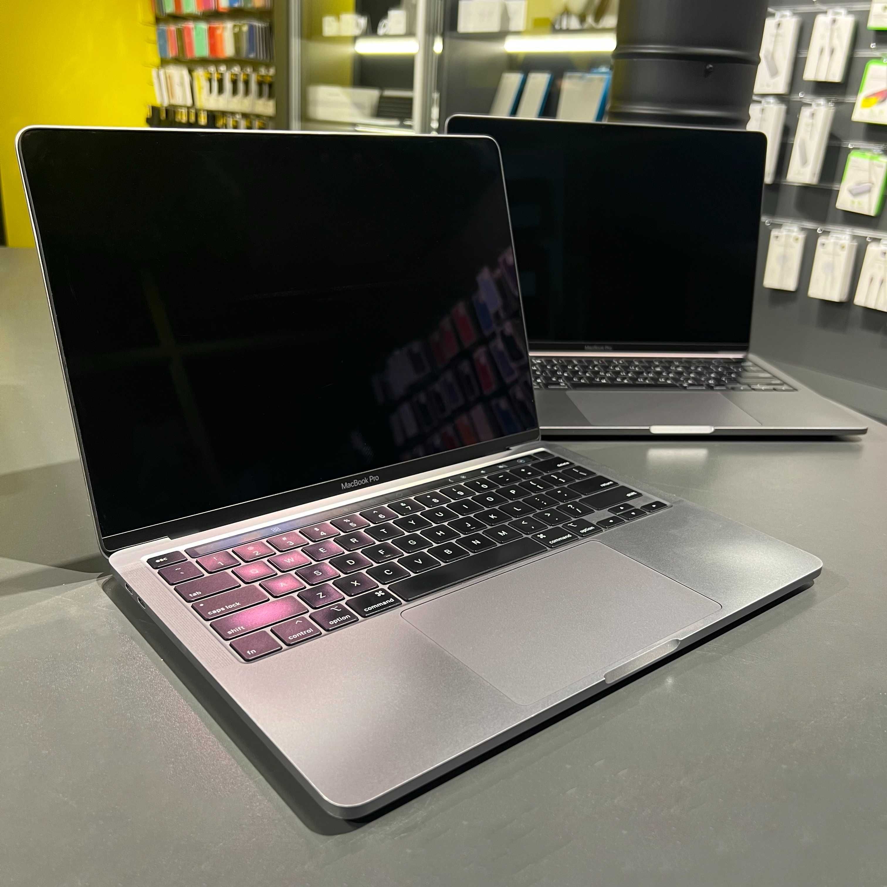 MacBook Pro 13" 2020 i5 16gb RAM 512gb SSD Space Gray Touch Bar!