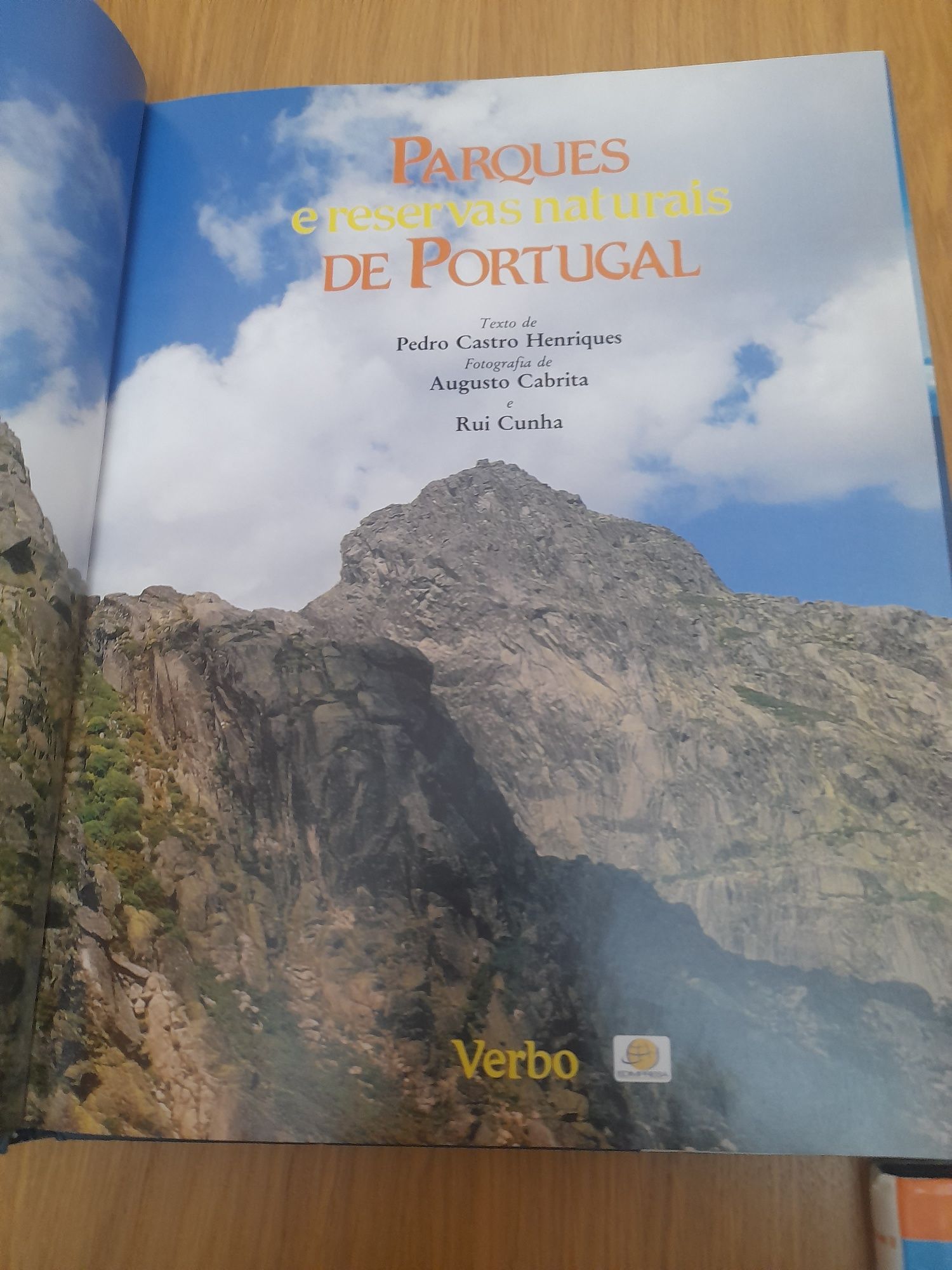 3 livros Parques e reservas naturais de Portugal vol 1 e 2