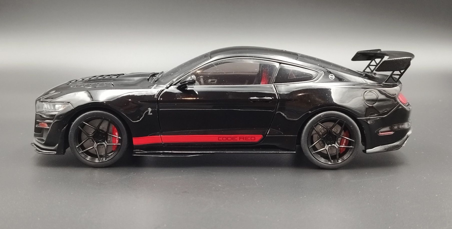 1:18 Solido 2022 Ford Mustang Shelby GT500 Code Red model nowy