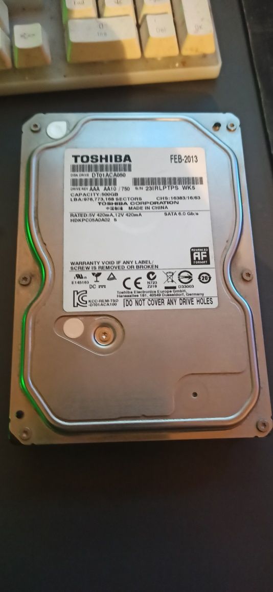 Жорсткий диск 1tb та 500gb
