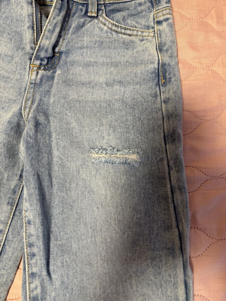 детские джинсы Reserved для девочки