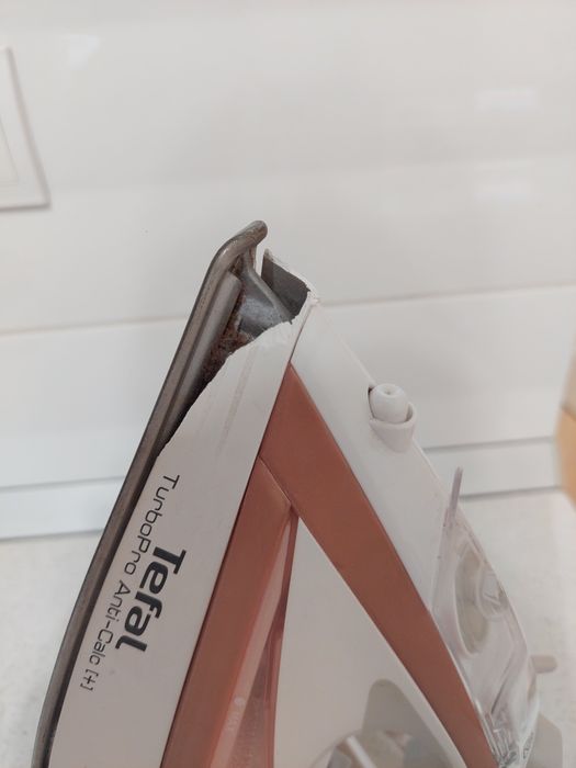 Праска tefal turbo pro Anti-Calc утюг