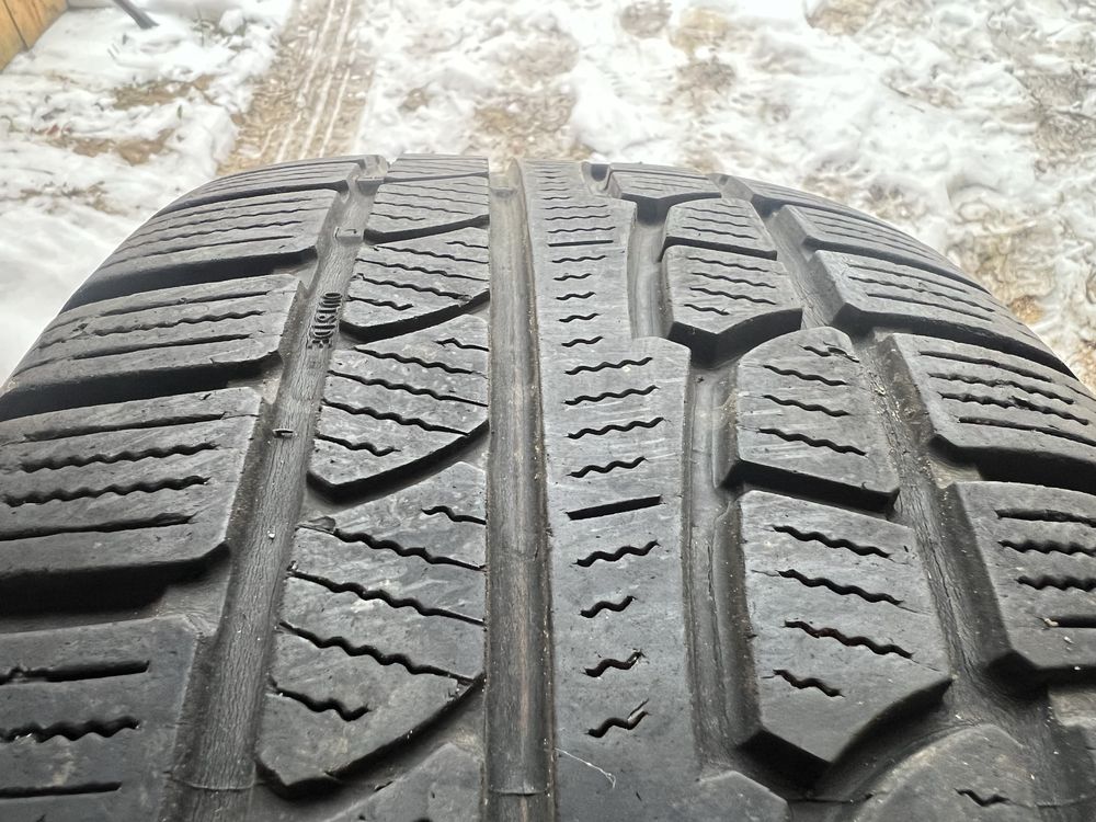 Opony zimowe Nokian WR 225/60R17 komplet