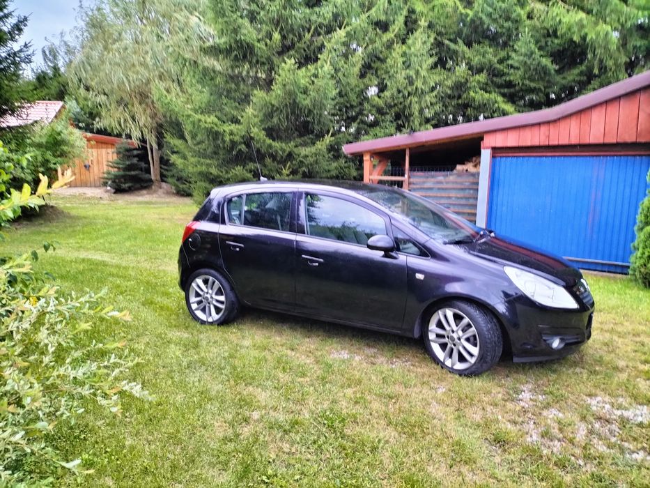 Sprzedam Opla Corsę 1.4