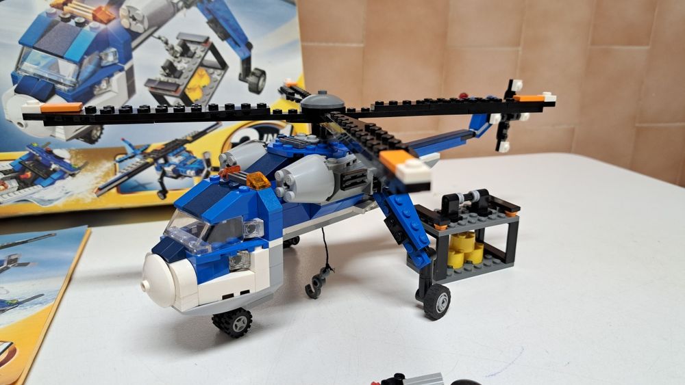 LEGO 4995 - CREATOR Cargo Copter - Completo
