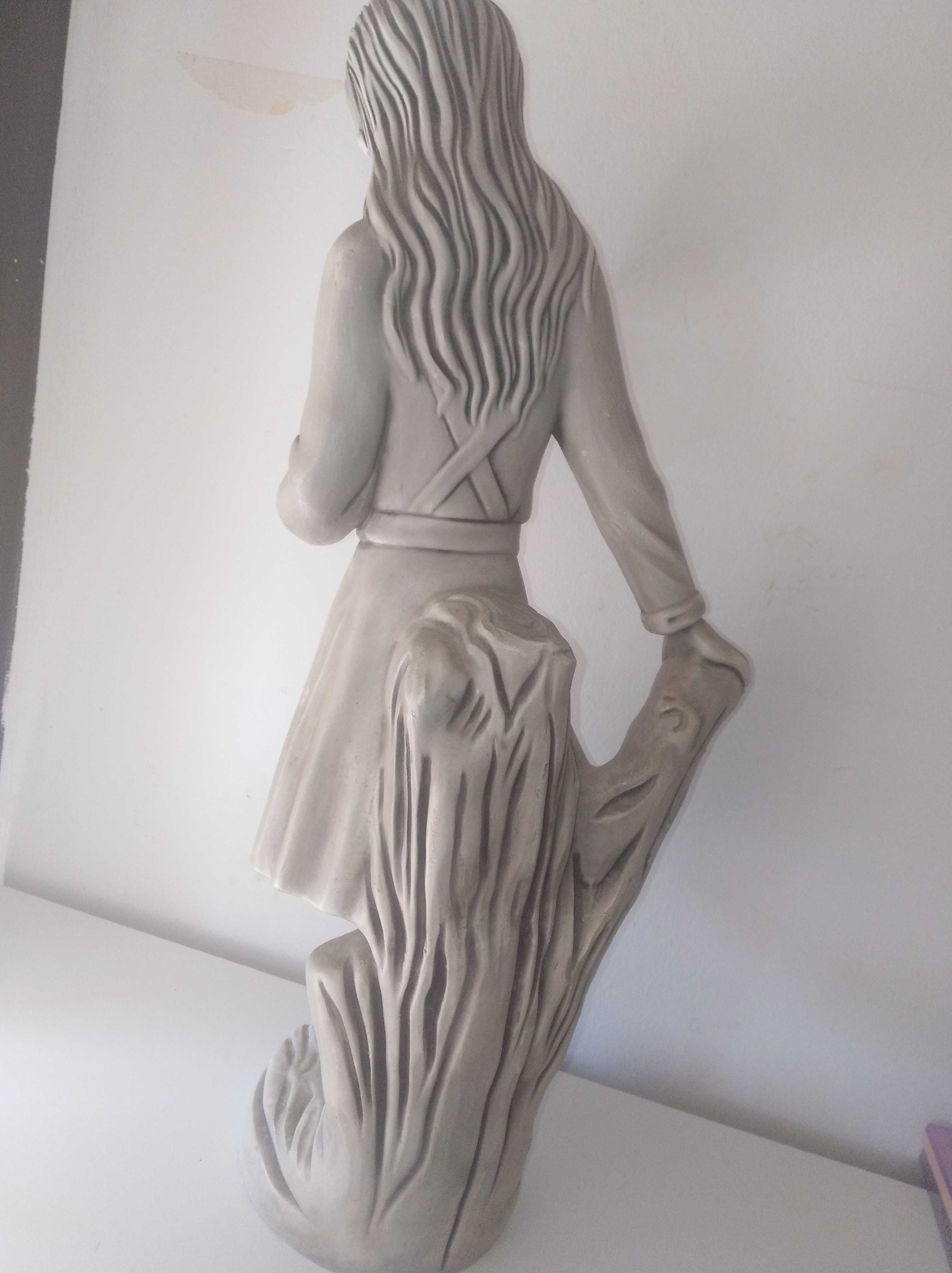 Estatua Menina c/ Livro 50cm, anos 70