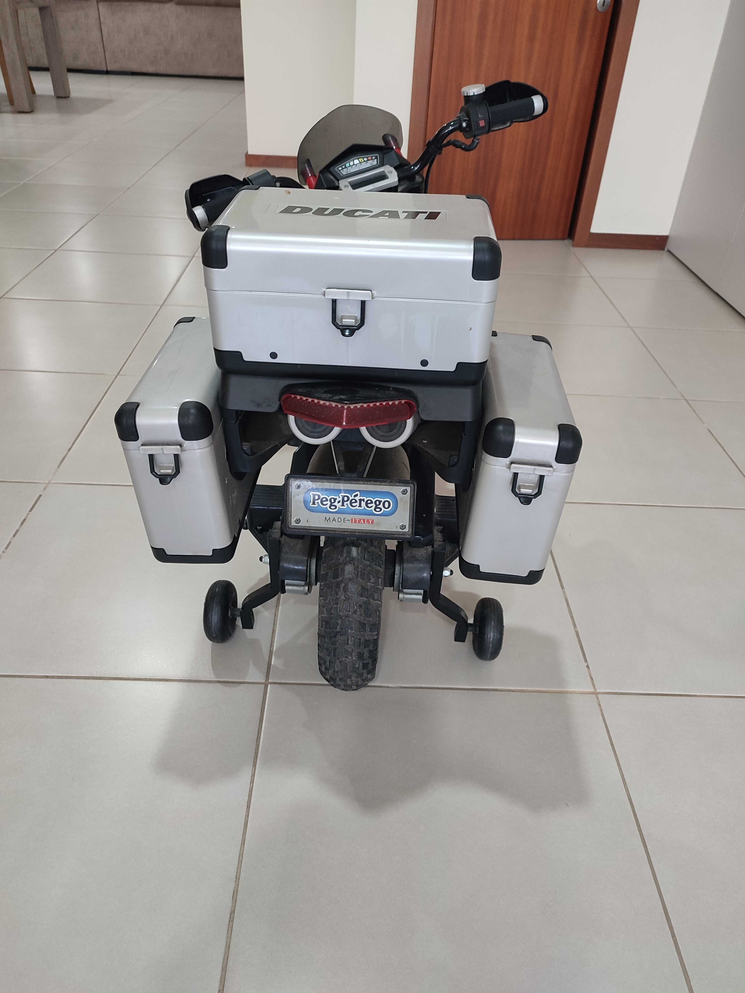 Moto a bateria pepperego Ducati multistrada