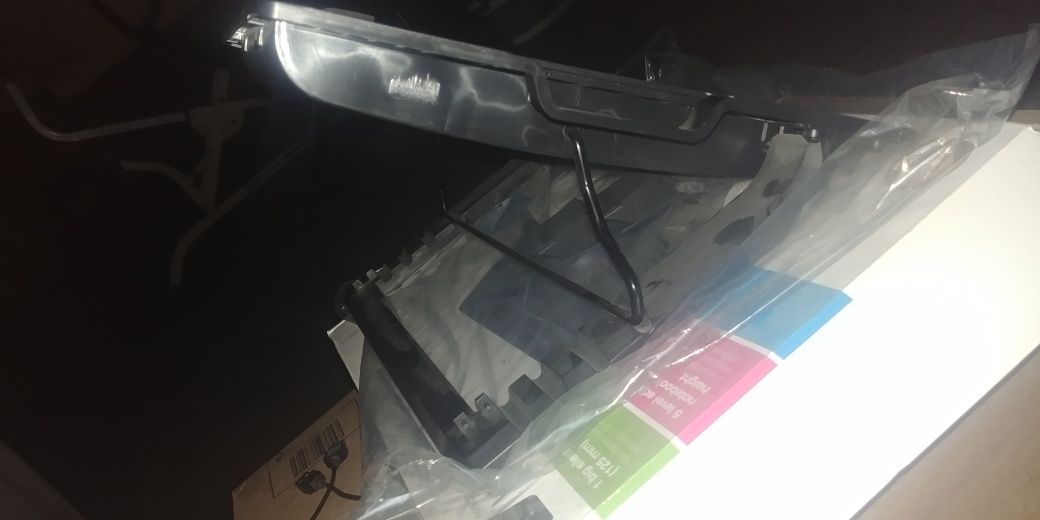 Podstawka chłodząca do laptopa