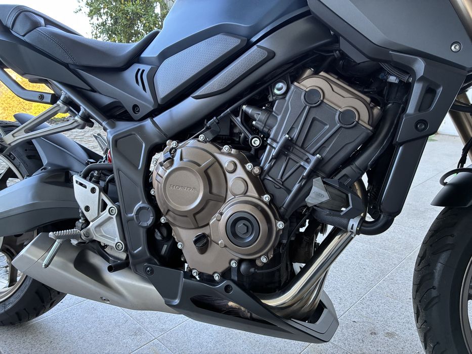 Honda CB650R 2023 70kw