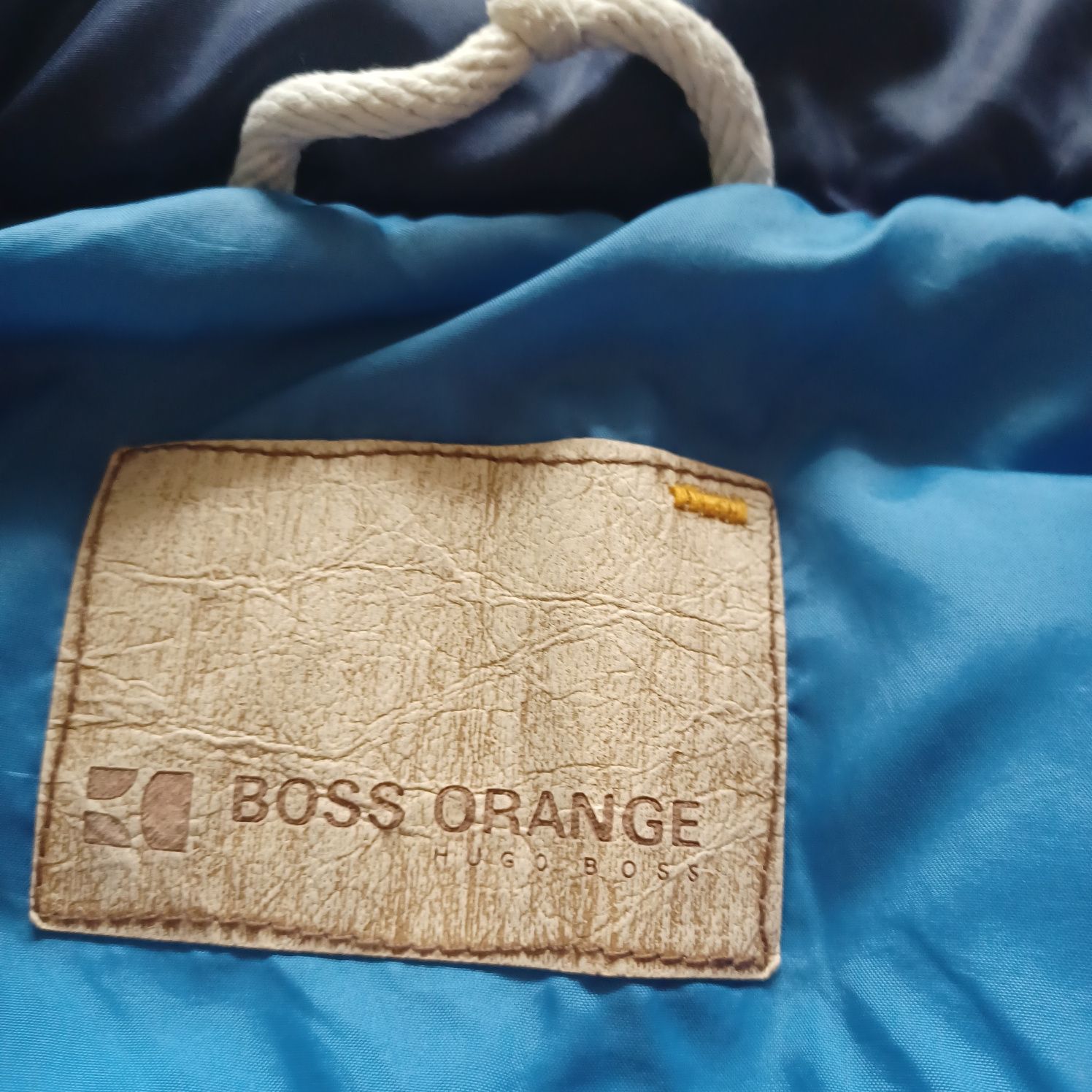 Bezrękawnik HUGO BOSS puchowy z kapturem XL/ salon 789 zł