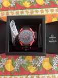SO33O100 Omega x Swatch Lava Magmowe DNA Planety