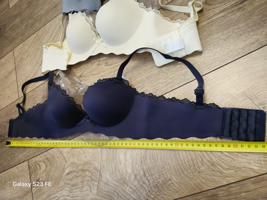 Biustonosz push up 70A stanik dla nastolatki