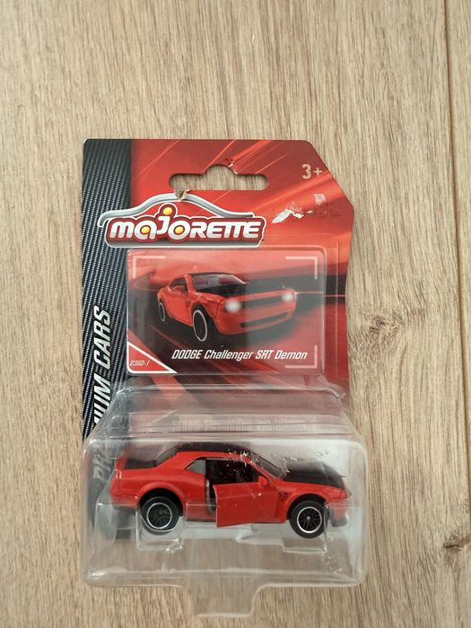 Dodge challenger Majorette samochód