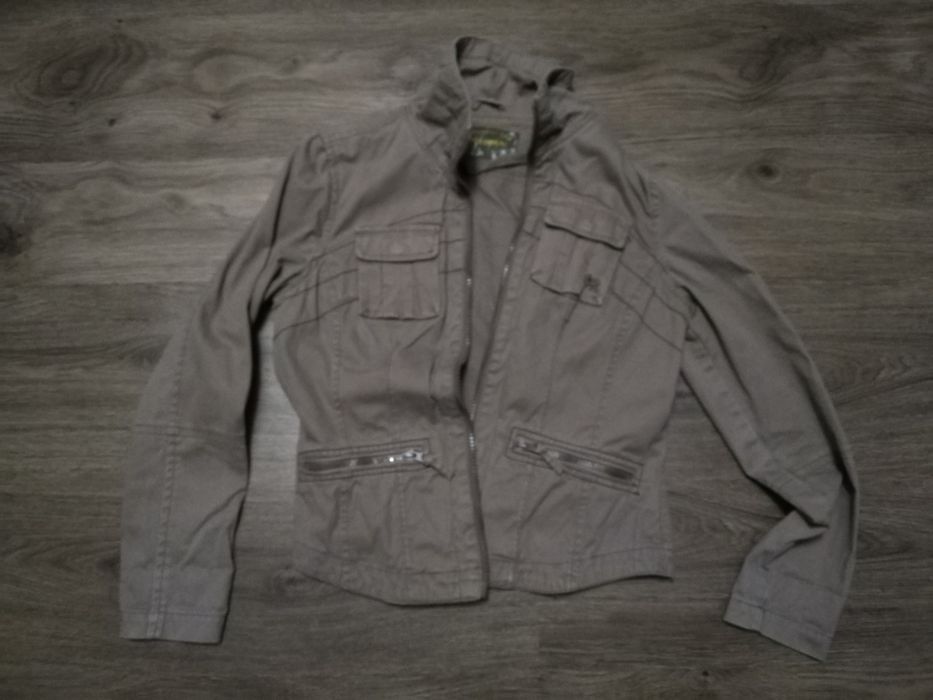 Куртка женская лёгкая