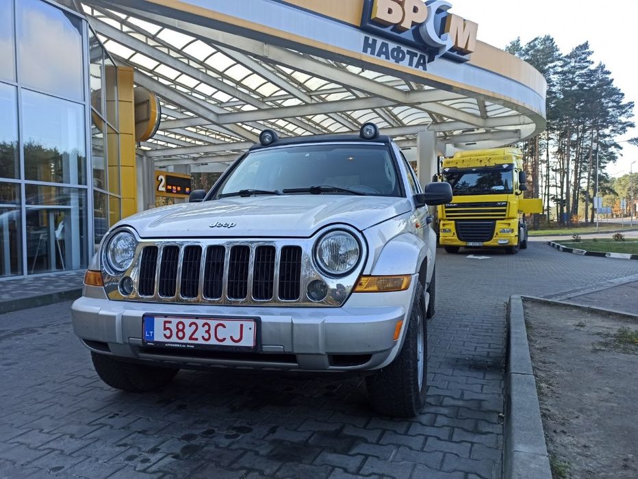 Jeep Liberty 2.8