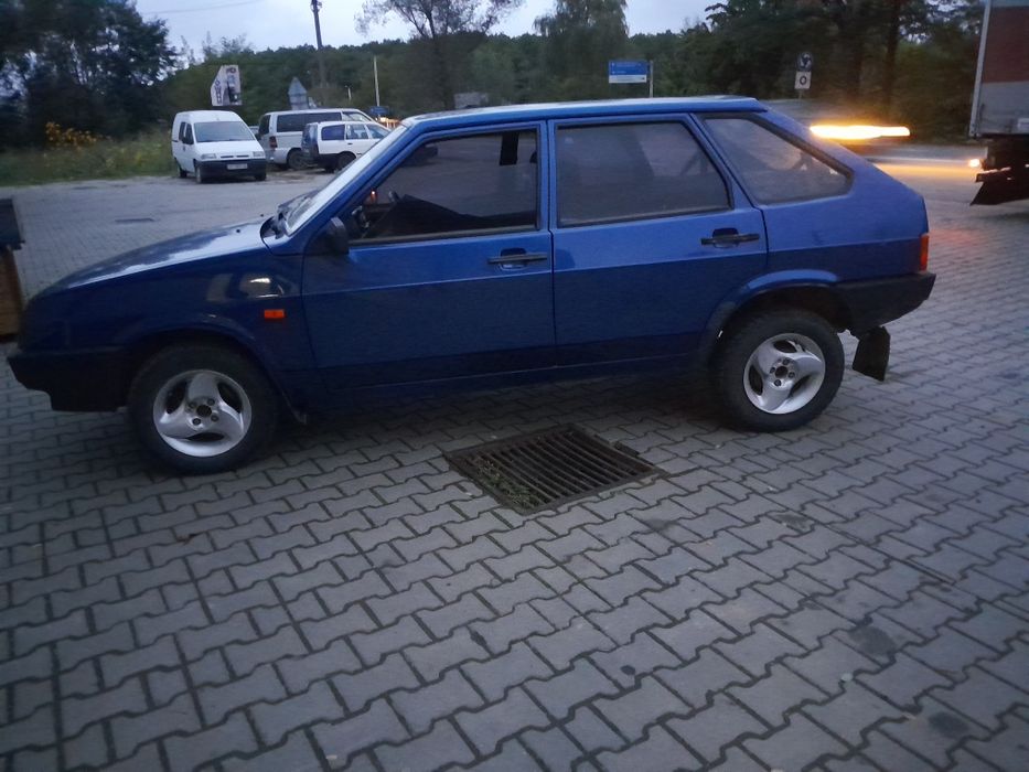 Продам ваз 2109 2006 рік інжектор в хорошому стані не гнила взагалі