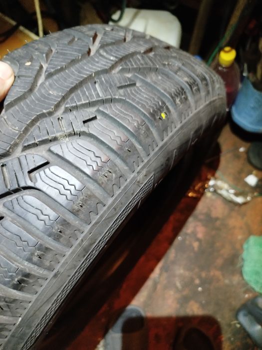 Продам зимову гуму Kleber з дисками бмв