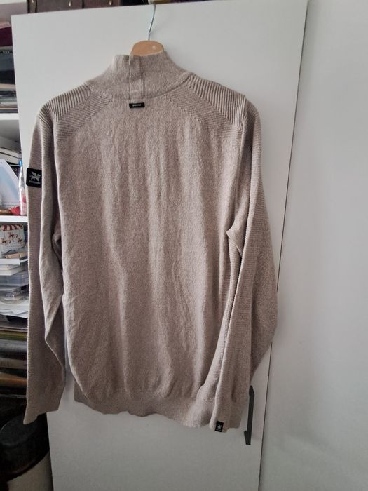 Sweter beżowy Vanguard rozm M