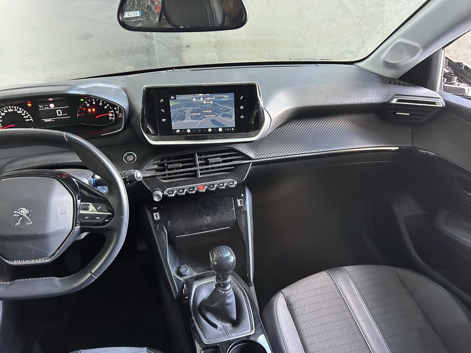 Peugoet 208 1.2 T Allure de 2021