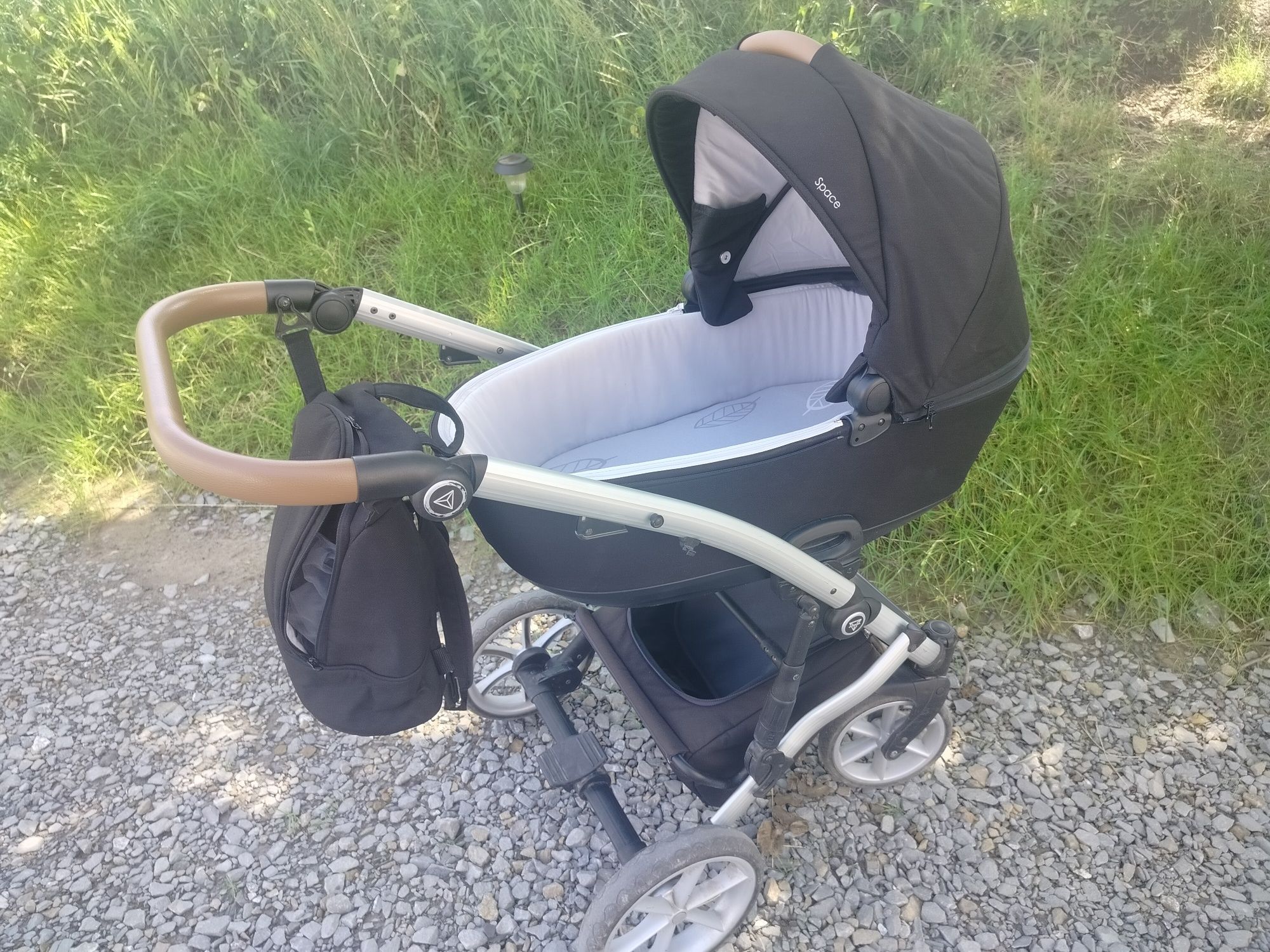 Wózek Junama Space 2w1 + nosidło Avionaut