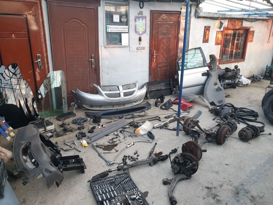 Стопи і інше Chrysler voyager 2002р