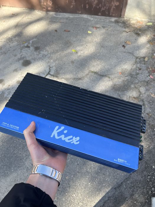 Продам 4-х канальный усилитель Kicx