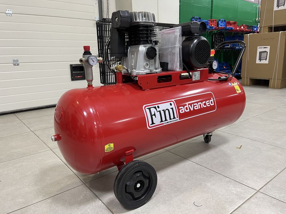 Компресор FINI MK 103-90-3m. З ресивером 100, 150,200 літрів!