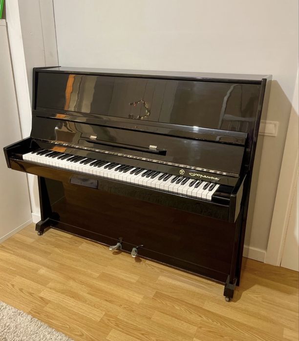 Продам фортепіано україна