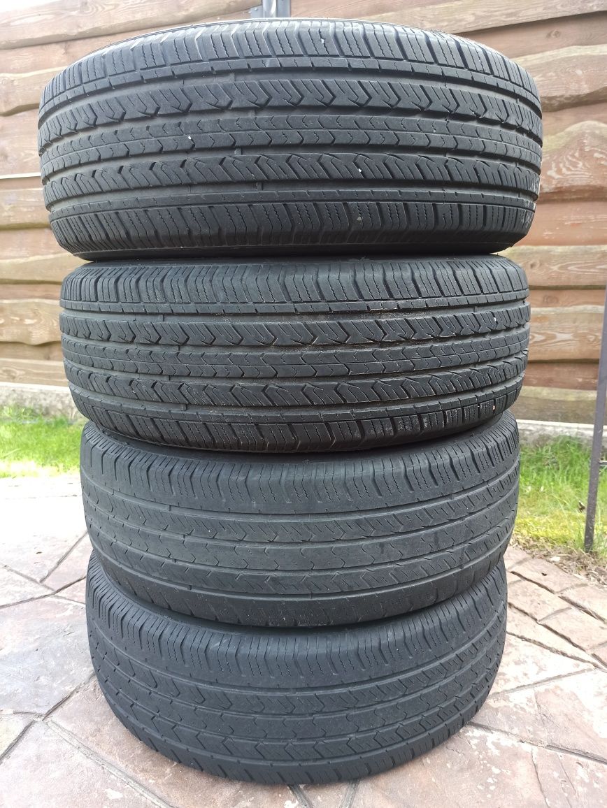 Гума 235/65 r17 m +s