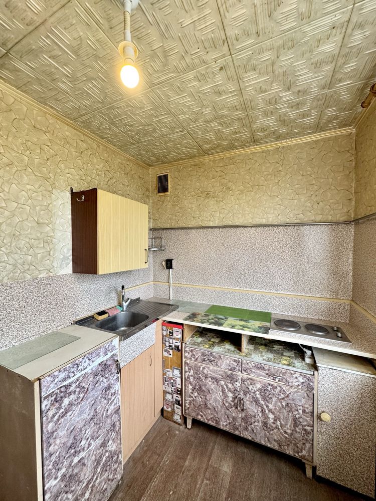 продам 3-ю квартиру ул. Амосова